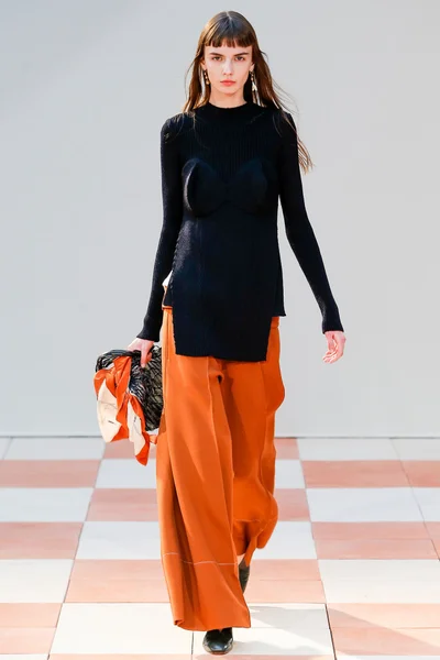 Look 36